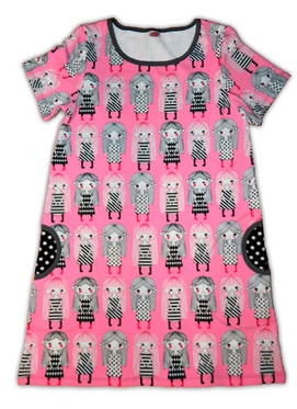 A-linjainen lyhythihainen mekko, useita värejä/kuoseja