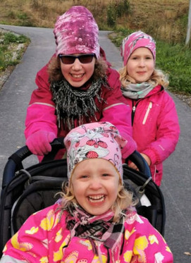 Perus pipo, useita värejä/kuoseja