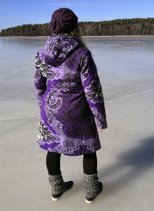 Uniikkitakki, eri kuoseja, pitkä helma