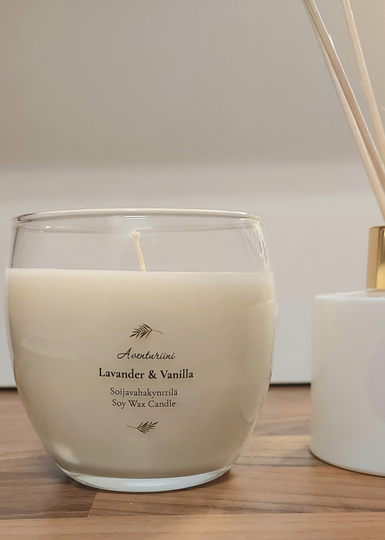  Soijavahakynttilä  Lavander & Vanilla