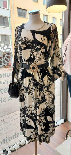 Mekko Black dream
