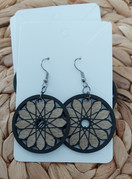 Kotimaiset koivuvanerikorvakorut.Unisieppari 3 väriä