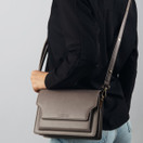 Holly Crossbody taske laukku,  taupe