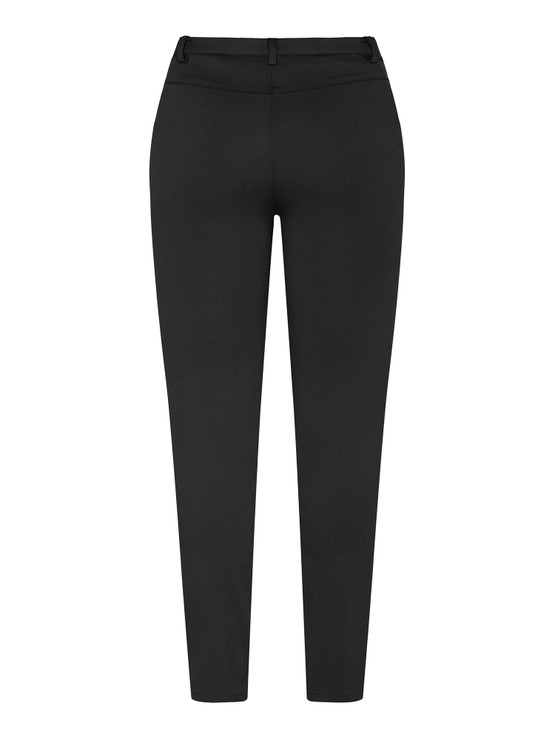 Nadja , mustat housut