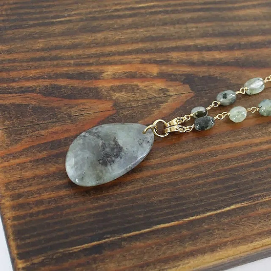 Jolia kaulakoru , ruostumaton teräs  harmaa