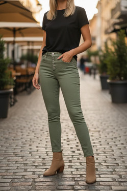 Joustavat, puuvillafarkut napeilla 4 väriä