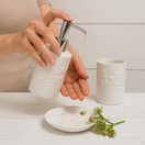 Kylpyhuone setti, valkoinen