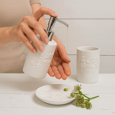 Kylpyhuone setti, valkoinen