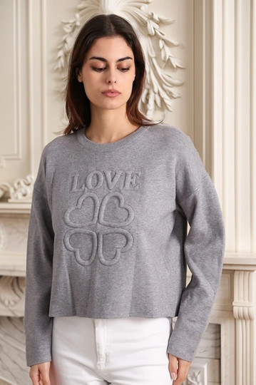 Love collegepusero + hame – laatuviskoosia, kohopainettu teksti puserossa