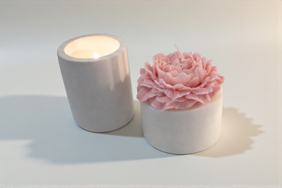 Pionikukkakynttilä – kaunis sisustuksen katseenvangitsija