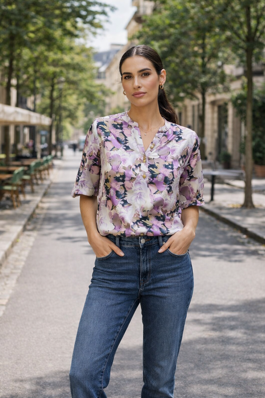 Flower satiinipusero – pehmeää naisellisuutta arkeen ja juhlaan