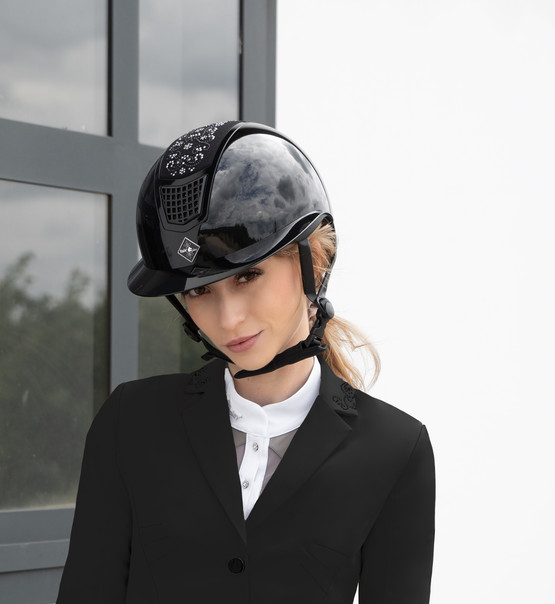 FP Quantinum Chic Shiny ratsastuskypärä aurinkolipalla, musta