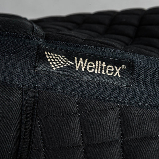 Back on Track Estesatulahuopa No.3, musta