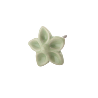 Nuppivedin, vaaleanvihreä kukka