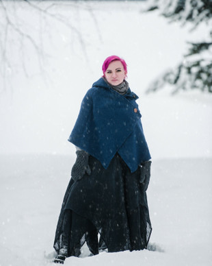 Hupullinen viitta Talvikki