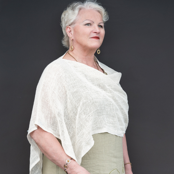 Hartiahuivi Lilja, Valkoinen