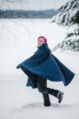 Hupullinen viitta Vilukko, sininen