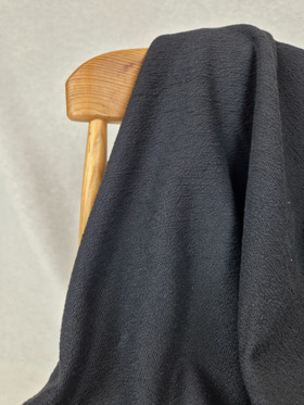 YKSIVÄRINEN CREPE -COLLEGE