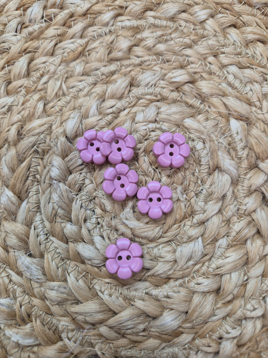 MUOVINAPPI: KUKKA VAALEANPUNAINEN 15MM