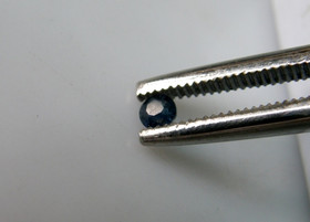 2kpl safiiria n. 2,5 mm / 0,25 pyöreä