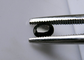 Safiiripari noin 4x3 mm / 0,4 ct ovaali