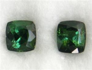 Vihreä kromi turmaliini pari Burmasta 1,4ct / 5mm
