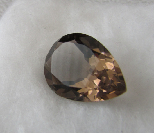 15ct  luonnollinen savukvartsi pisara hionta