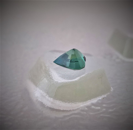 (471 ) safiiri sydän 1,2ct /VVS kuvallisella aitoustodistuksella