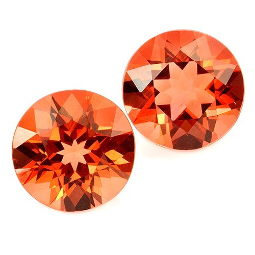Kirkas oranssi Andesiini jalokivipari 5,6mm