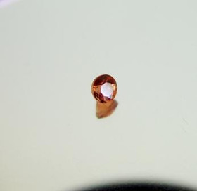 Scapolite 0,3 ct round