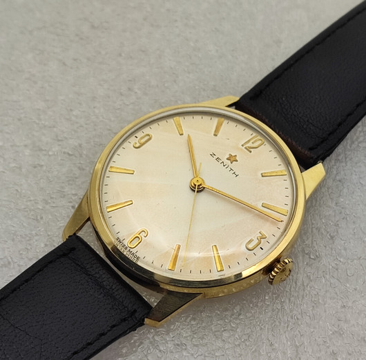  Vintage 14ct golden Zenith 