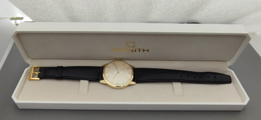  Vintage 14ct golden Zenith 