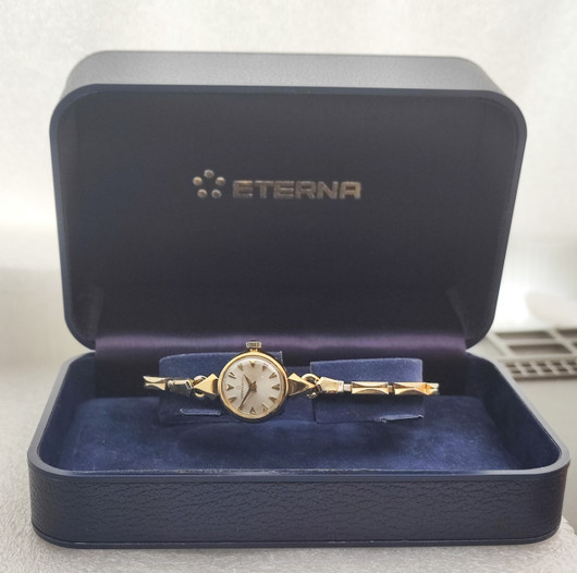 Eterna, 14ct kultakello