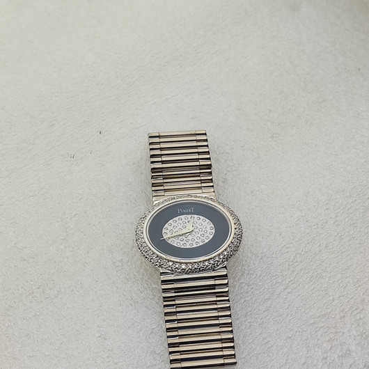 Piaget 18ct valko kultainen timantti ranneke kello