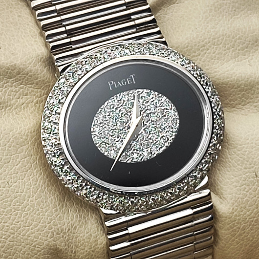 Piaget 18ct valko kultainen timantti ranneke kello