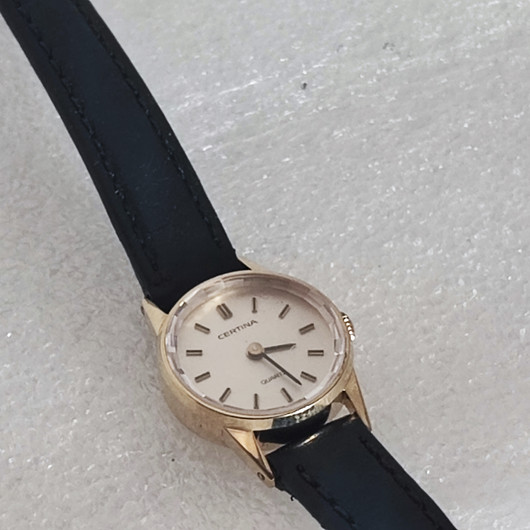 14ct golden Certina