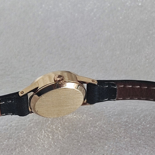 14ct golden Certina