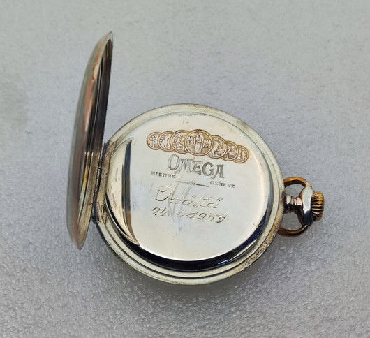  Omega hopeinen vintage taskukello