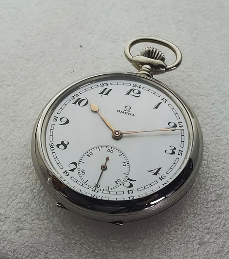  Omega vintage taskukello uudenveroisessa kunnossa