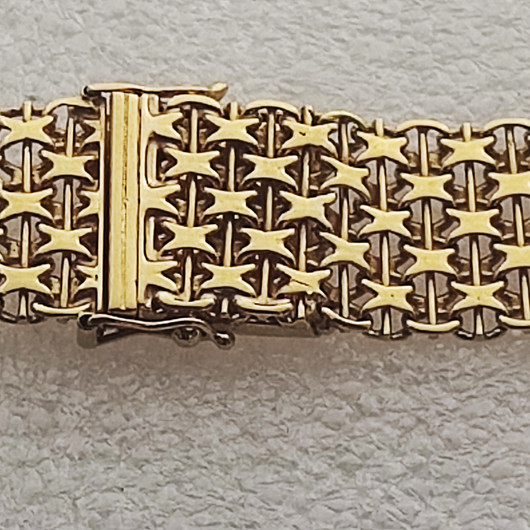 18ct golden bracelet