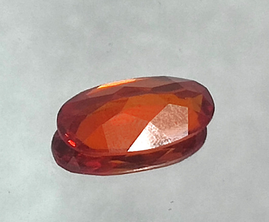 Garnet 19 x 10 mm / 13 ct oval
