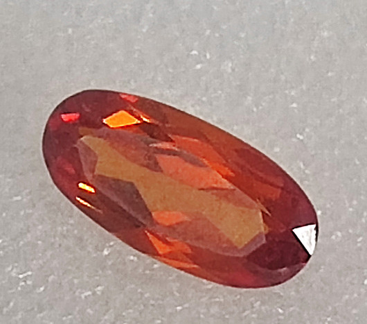 Garnet 19 x 10 mm / 13 ct oval