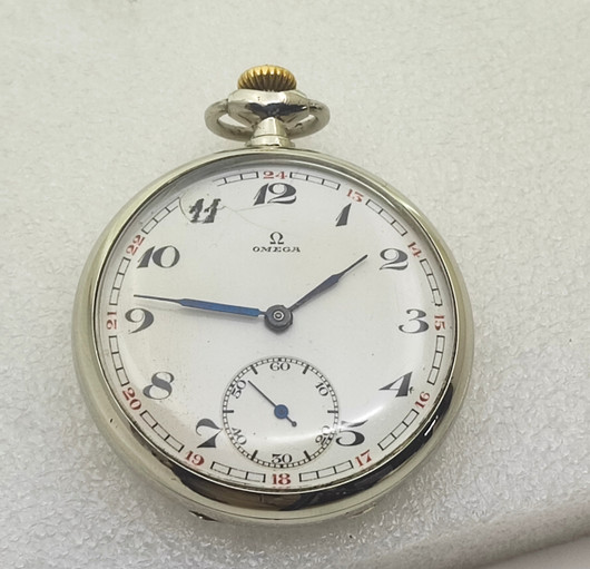 Omega rare steel . cal 40,6LT1