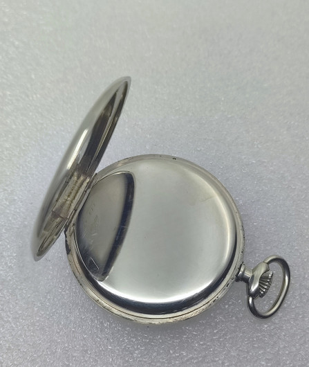 Omegan vintage teräsmalli