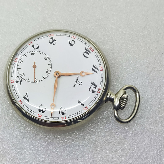 Omegan vintage teräsmalli