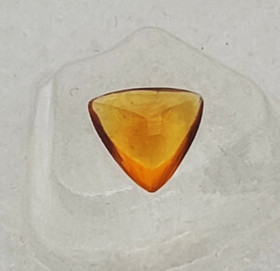 Citrine 1,2 ct, triangle with cerificate