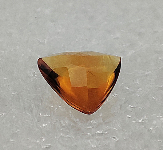 Citrine 1,2 ct, triangle with cerificate
