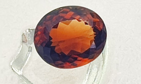 Imperial Topaz rarity   / 10 ct oval