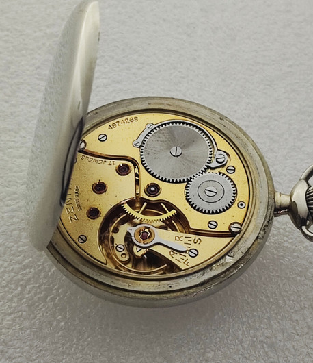 Zenith vintage teräsmalli