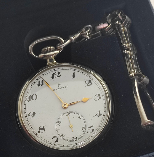 Zenith vintage teräsmalli